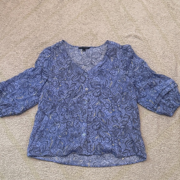 Zac & Rachel Tops - Zac & Rachel Blue Floral Button Blouse – Size L